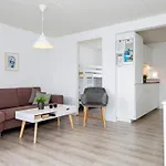 Apartment 6 Person In Romo